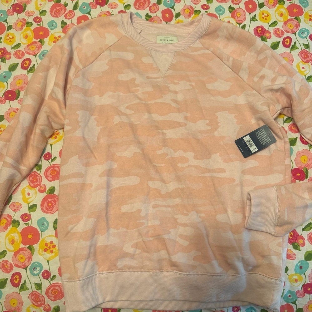NWT small lucky brand pink camo crewneck